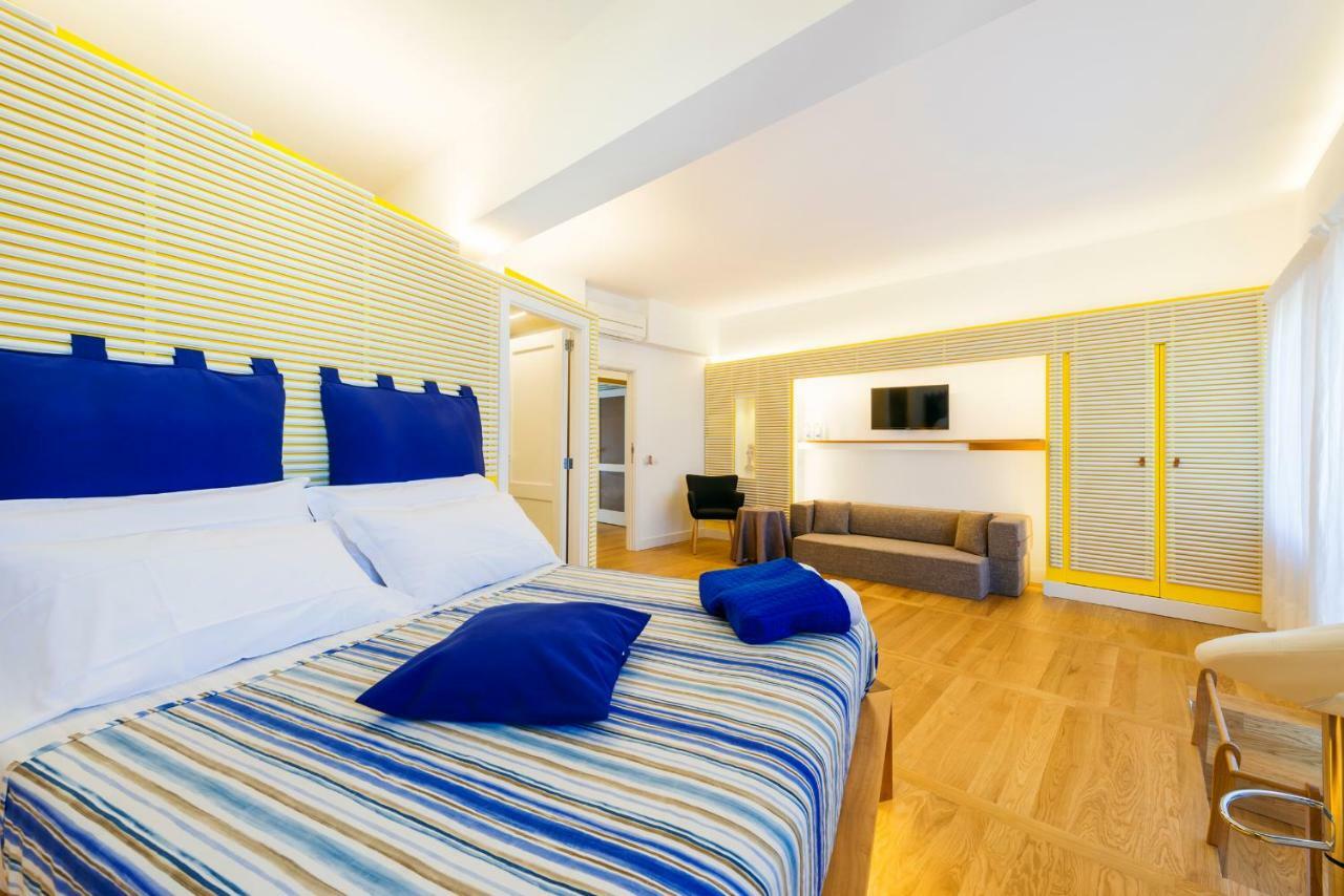 Luiselle Charming Accommodation Sorrento City Center ภายนอก รูปภาพ